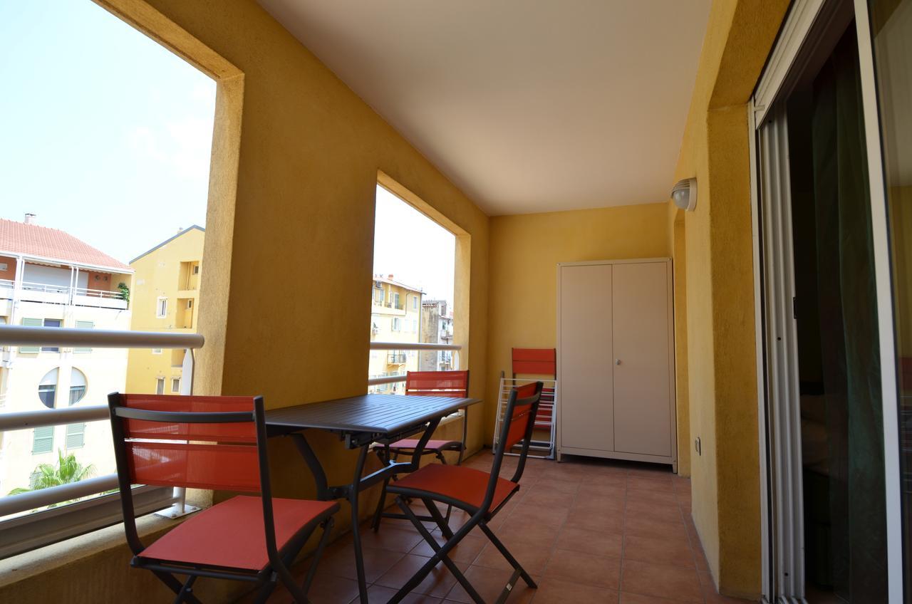 Appartement 3 Personnes Avec Coin Nuit Avec Terrasse Et Parking Quartier Du Port De Nice ניס מראה חיצוני תמונה